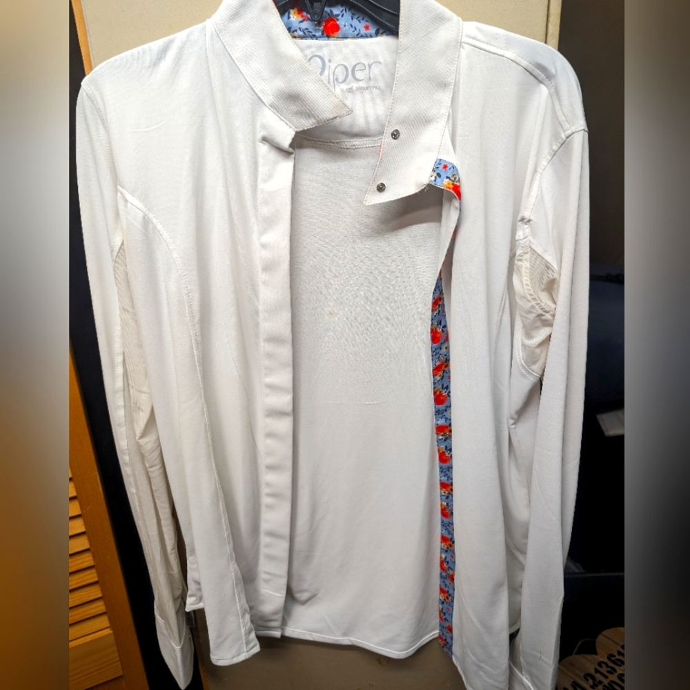 Size L Piper by smartpak show shirt